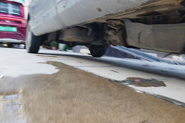 Used Wuling Rongguang 2011 1.2L Comfort Model Chassis Front Right