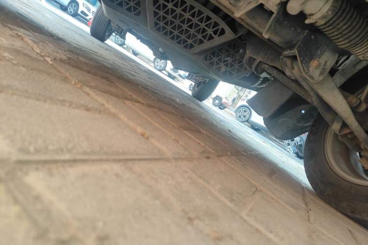 Used Wuling Rongguang 2011 1.2L Comfort Model Chassis Front