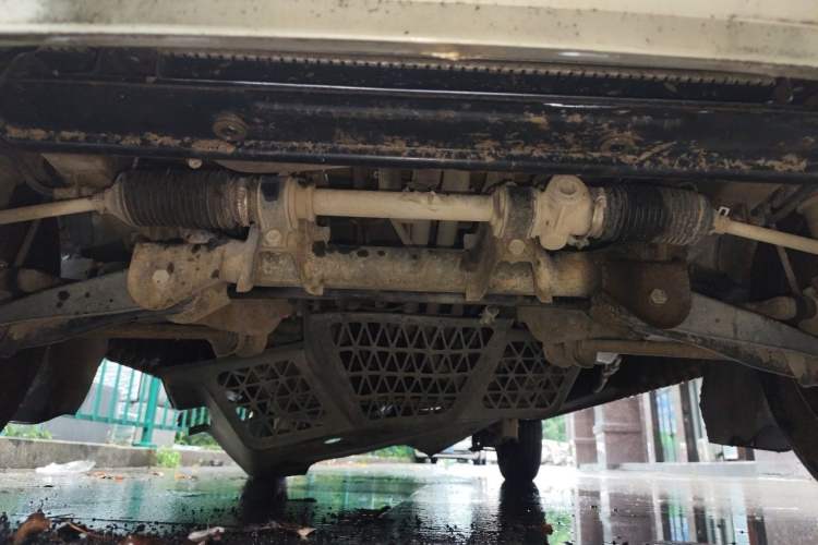 Used Wuling Rongguang 2011 1.2L Comfort Model Chassis Front