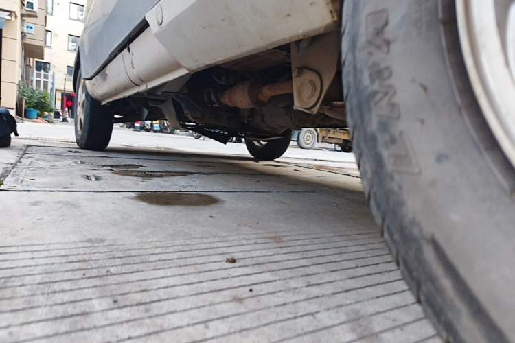Used Wuling Rongguang 2011 1.2L Comfort Model Chassis Rear Left