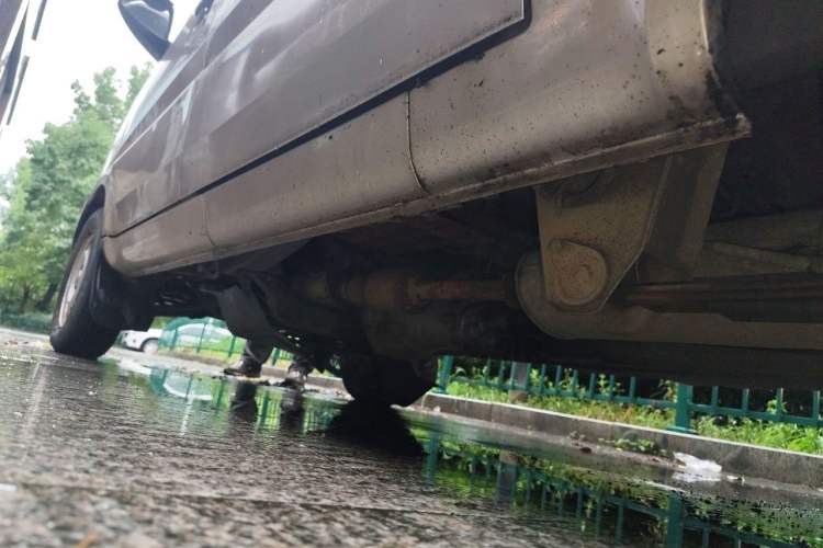 Used Wuling Rongguang 2011 1.2L Comfort Model Chassis Rear Left