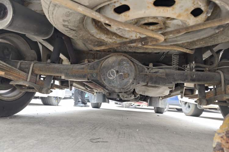 Used Wuling Rongguang 2011 1.2L Standard Version Chassis Rear