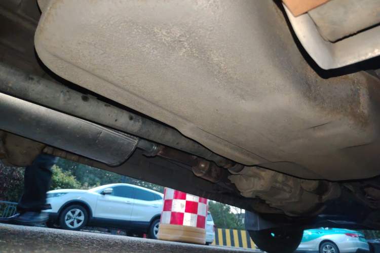 Used Wuling Rongguang 2011 1.2L Base Version Chassis Rear Right