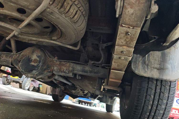 Used Wuling Rongguang 2011 1.2L Standard Version Chassis Rear Right