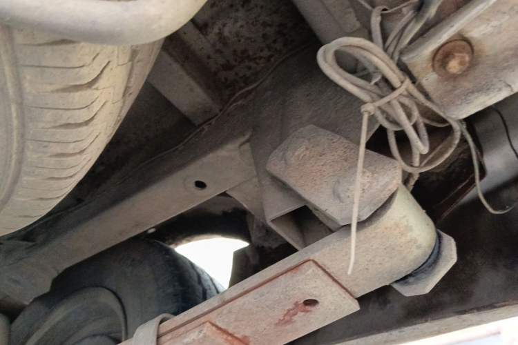 Used Wuling Rongguang 2011 1.2L Comfort Model Chassis Rear Right