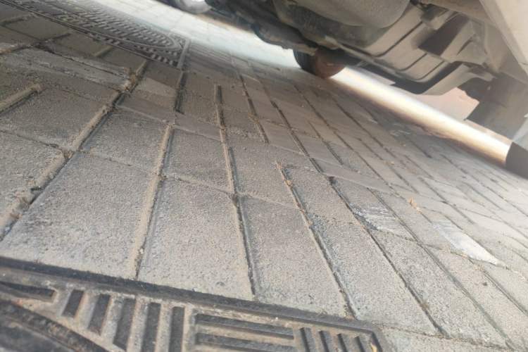 Used Wuling Rongguang 2011 1.2L Comfort Model Chassis Rear Right