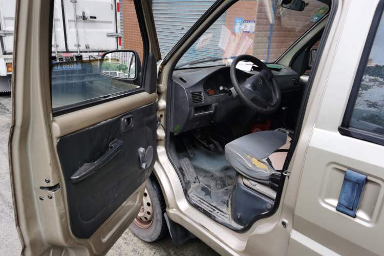 Used Wuling Rongguang 2011 1.2L Base Version Driver Seat
