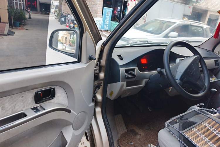Used Wuling Rongguang 2011 1.2L Comfort Model Driver Seat