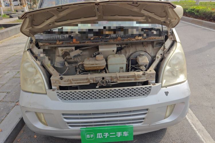 Used Wuling Rongguang 2011 1.2L Standard Version Engine Bay