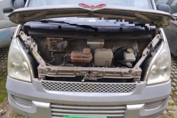 Used Wuling Rongguang 2011 1.2L Base Version Engine Bay