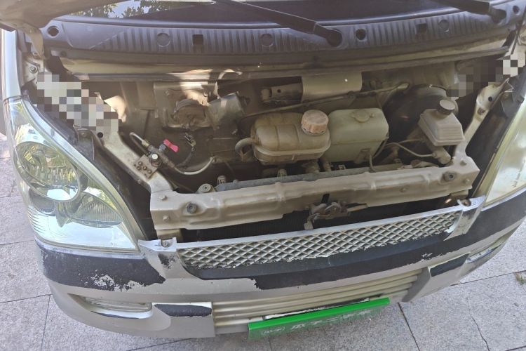 Used Wuling Rongguang 2011 1.2L Base Version Engine Bay