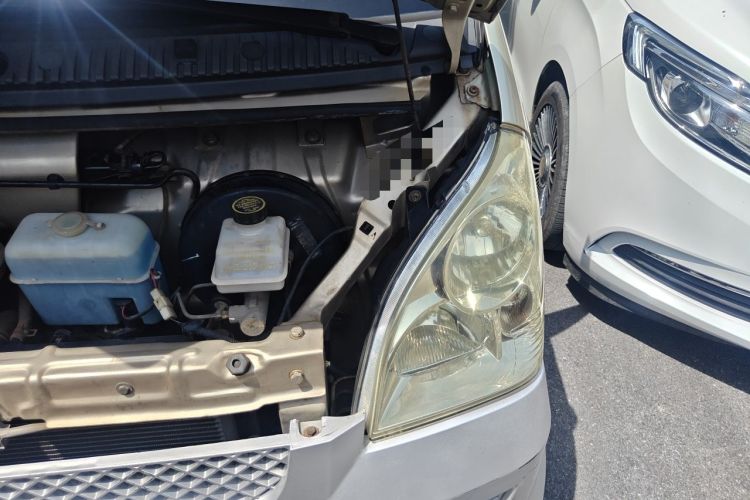 Used Wuling Rongguang 2011 1.2L Base Version Engine Bay Left