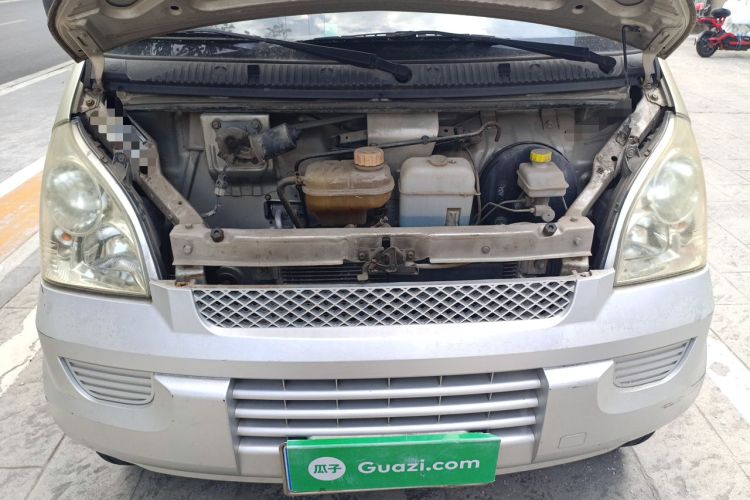 Used Wuling Rongguang 2011 1.2L Base Version Engine Bay