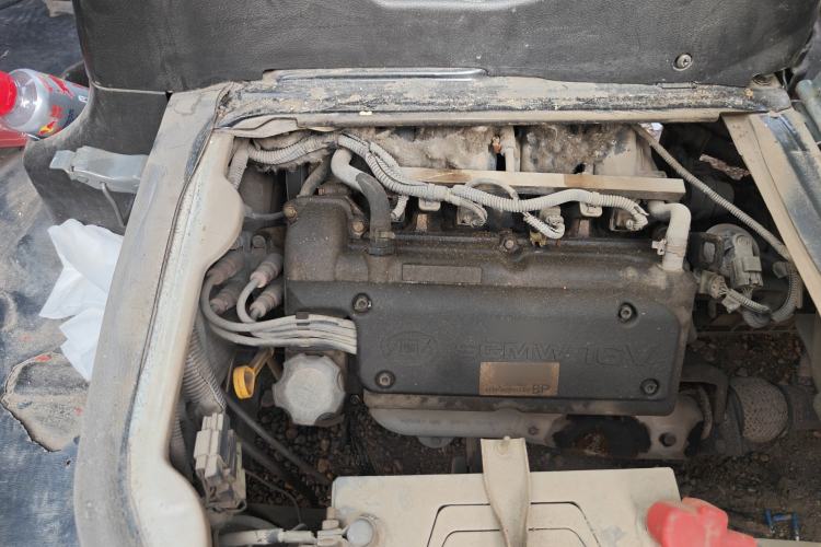 Used Wuling Rongguang 2011 1.2L Base Version Engine Bay