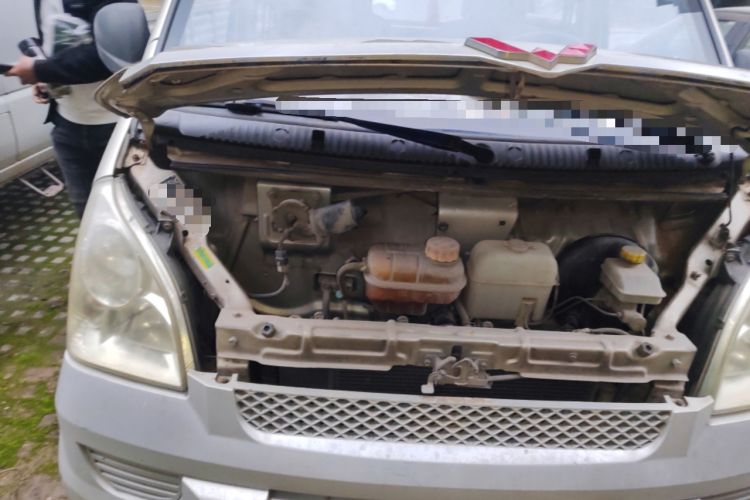 Used Wuling Rongguang 2011 1.2L Base Version Engine Bay Right