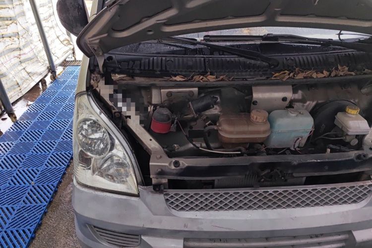 Used Wuling Rongguang 2011 1.2L Base Version Engine Bay Right
