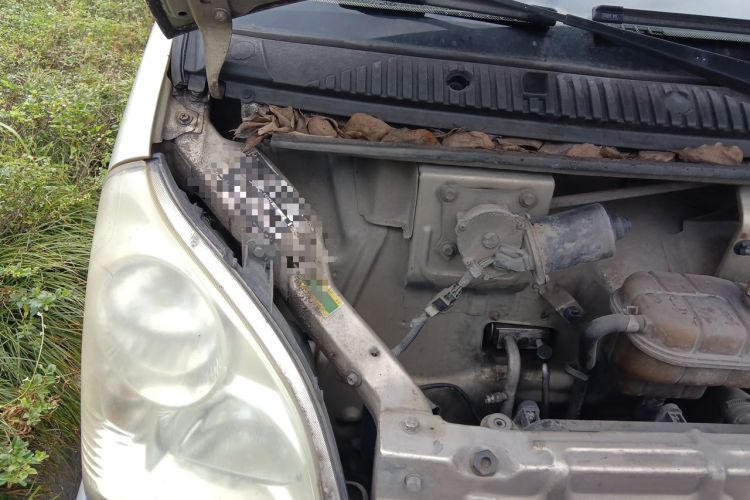 Used Wuling Rongguang 2011 1.2L Base Version Engine Bay Right