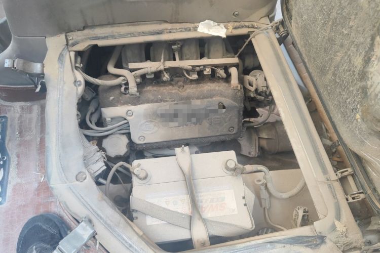 Used Wuling Rongguang 2011 1.2L Comfort Model Engine Bay