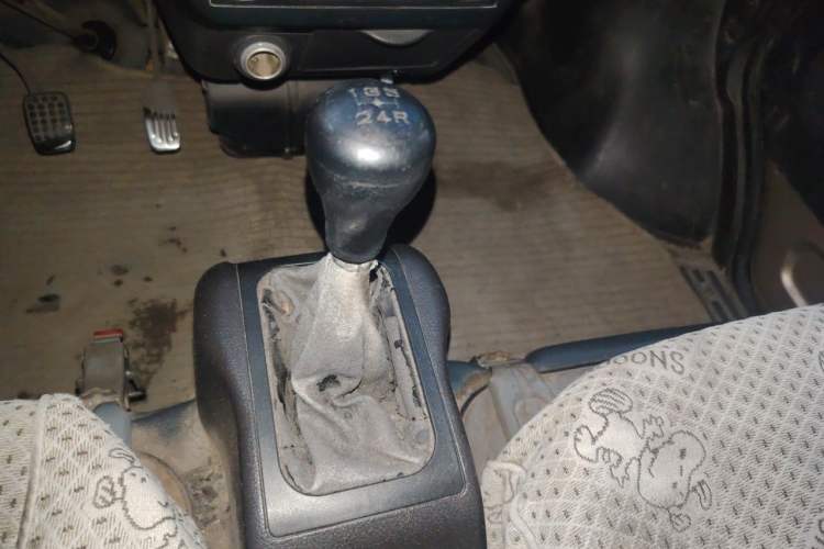 Used Wuling Rongguang 2011 1.2L Base Version Gear Lever