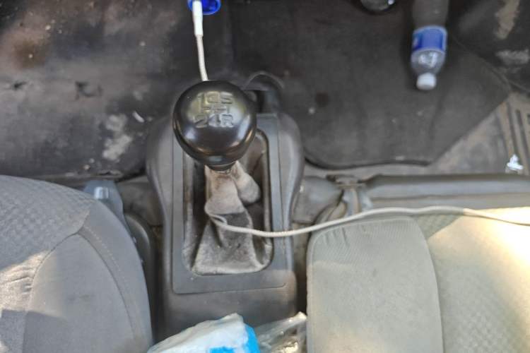 Used Wuling Rongguang 2011 1.2L Base Version Gear Lever