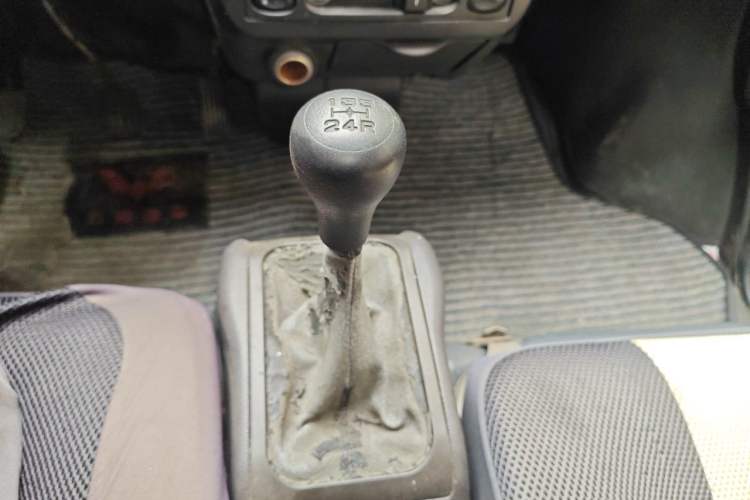 Used Wuling Rongguang 2011 1.2L Base Version Gear Lever
