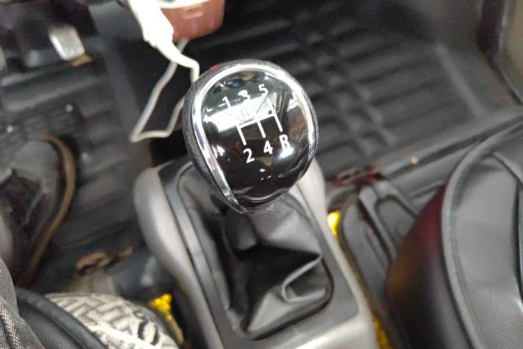 Used Wuling Rongguang 2011 1.2L Base Version Gear Lever
