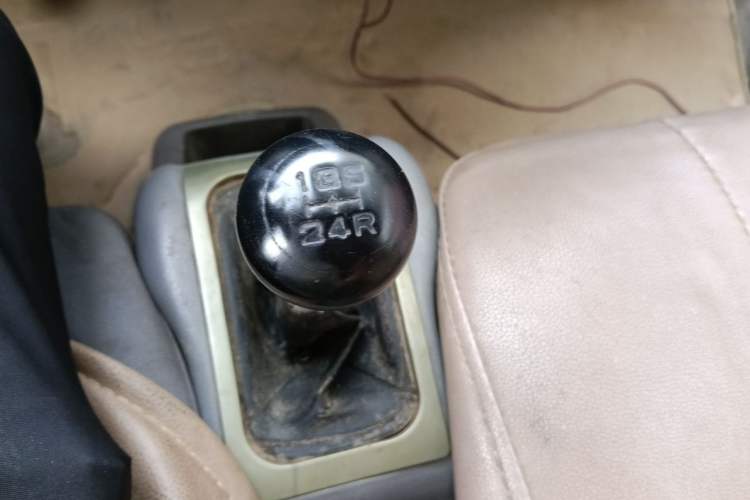Used Wuling Rongguang 2011 1.2L Comfort Model Gear Lever