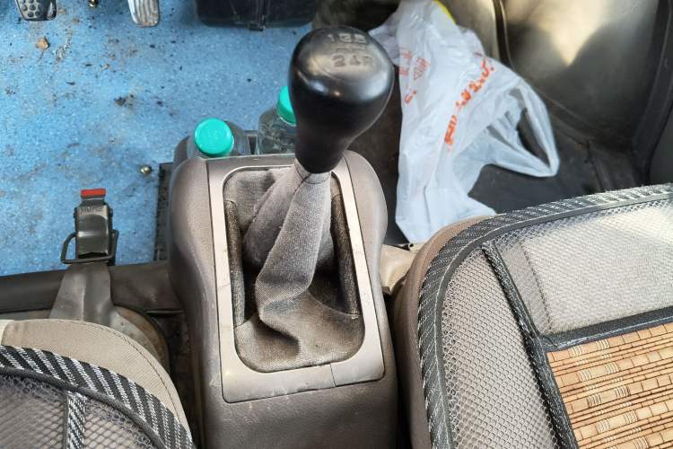 Used Wuling Rongguang 2011 1.2L Standard Version Gear Lever