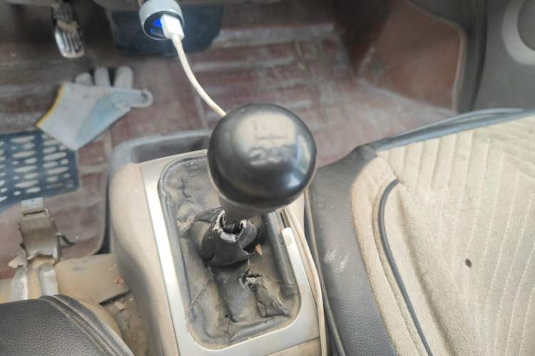 Used Wuling Rongguang 2011 1.2L Comfort Model Gear Lever