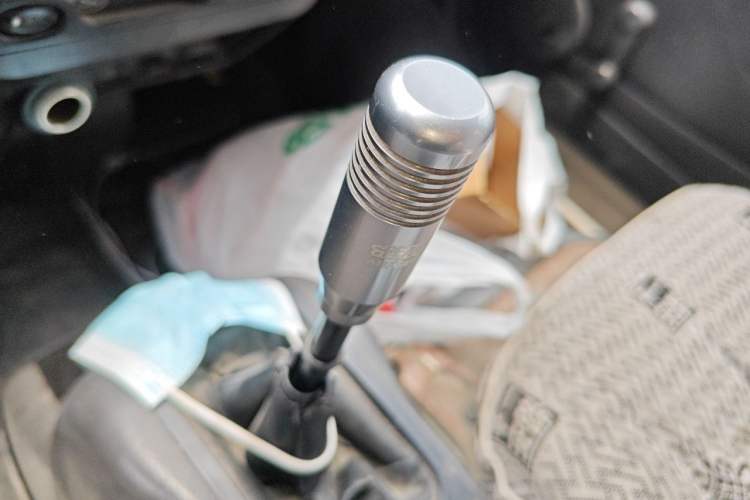 Used Wuling Rongguang 2011 1.2L Base Version Gear Lever