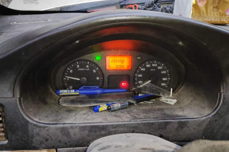Used Wuling Rongguang 2011 1.2L Base Version Instrument Cluster