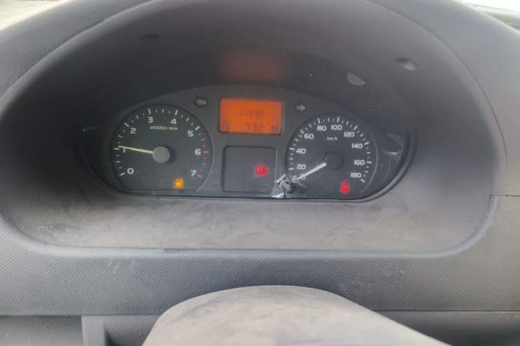 Used Wuling Rongguang 2011 1.2L Base Version Instrument Cluster
