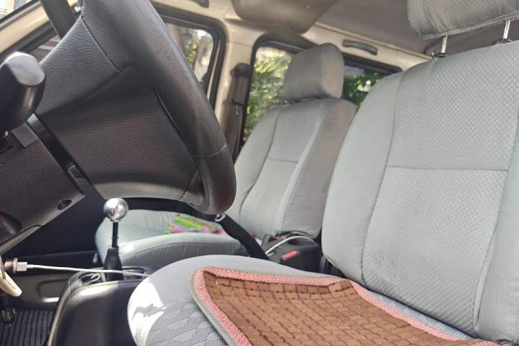 Used Wuling Rongguang 2011 1.2L Base Version Left Front Seat