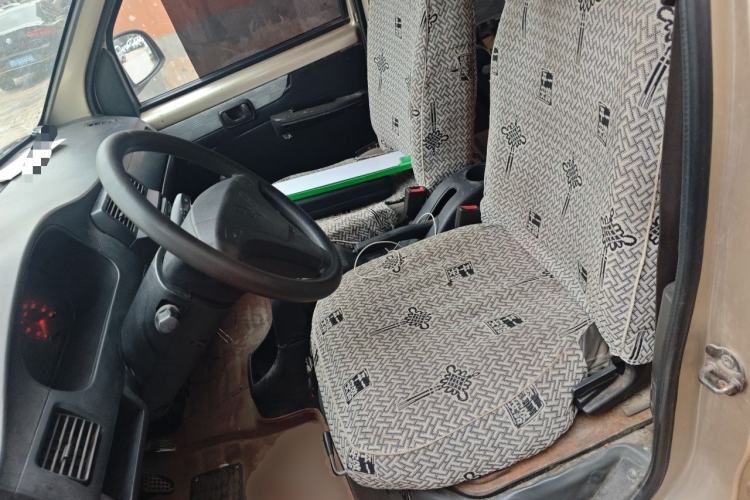 Used Wuling Rongguang 2011 1.2L Base Version Left Front Seat
