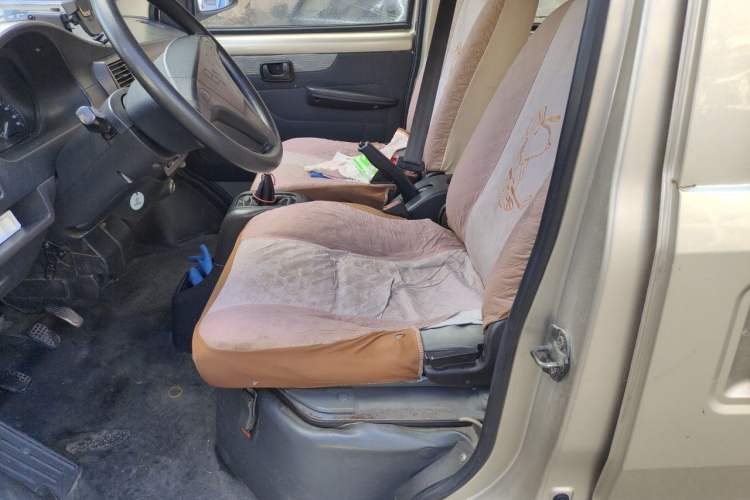 Used Wuling Rongguang 2011 1.2L Base Version Left Front Seat