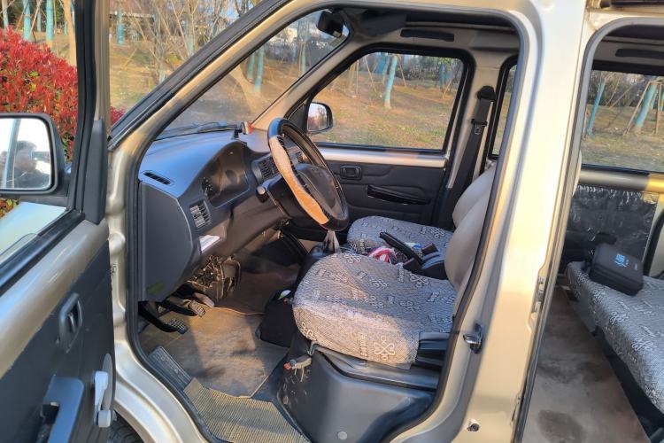 Used Wuling Rongguang 2011 1.2L Base Version Left Front Seat