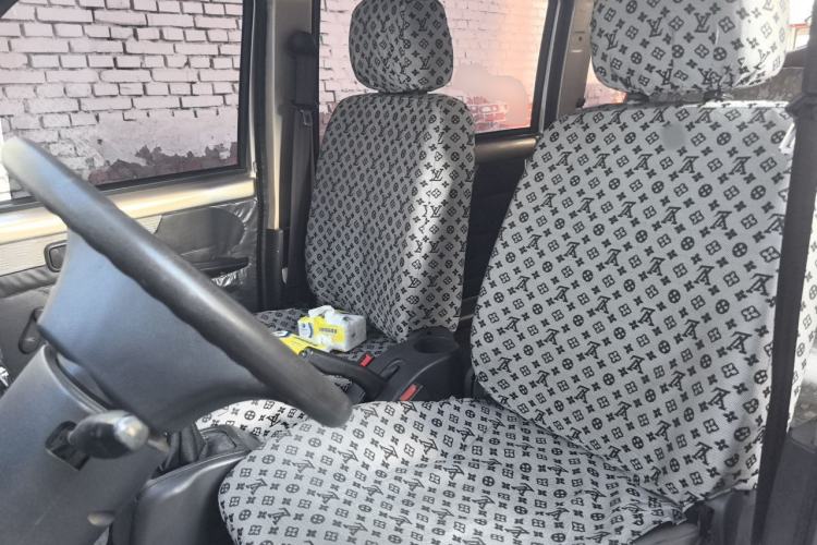 Used Wuling Rongguang 2011 1.2L Base Version Left Front Seat