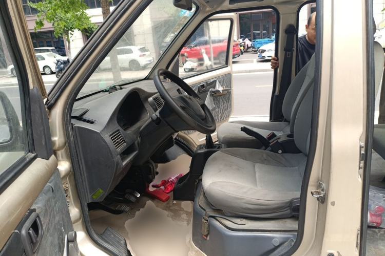 Used Wuling Rongguang 2011 1.2L Base Version Left Front Seat