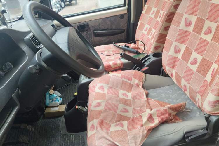 Used Wuling Rongguang 2011 1.5L Base Version Left Front Seat