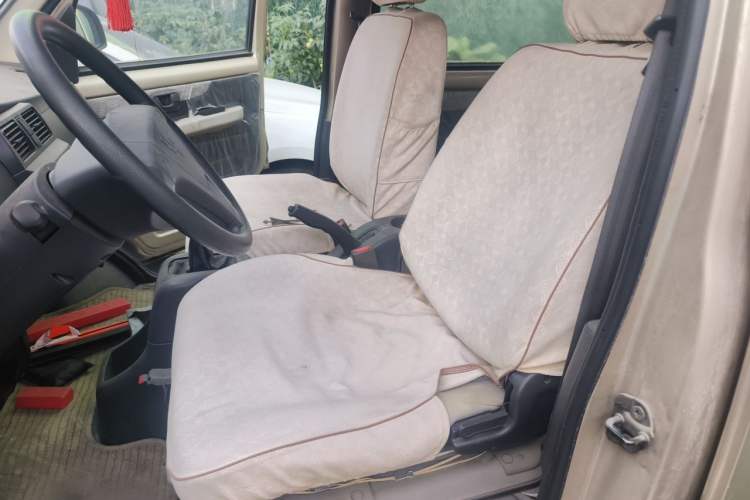 Used Wuling Rongguang 2011 1.2L Base Version Left Front Seat