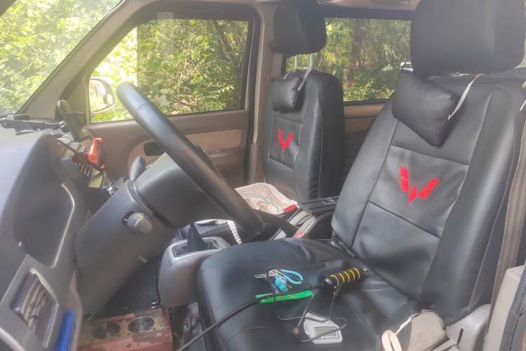 Used Wuling Rongguang 2011 1.2L Base Version Left Front Seat