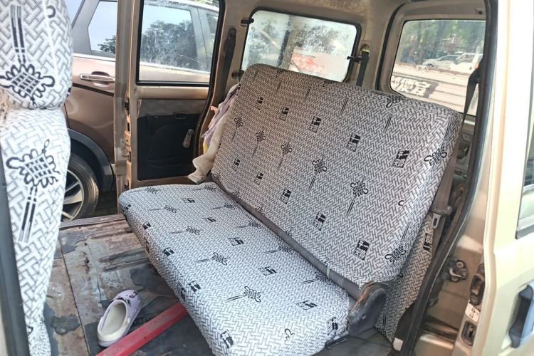 Used Wuling Rongguang 2011 1.2L Base Version Left Rear Seat
