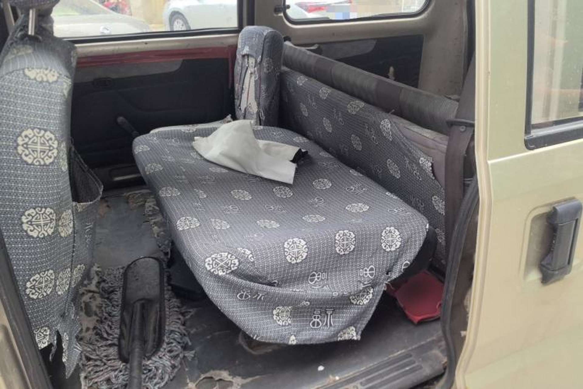 Used Wuling Rongguang 2011 1.2L Base Version Left Rear Seat