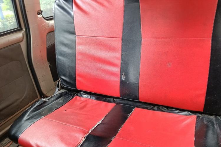 Used Wuling Rongguang 2011 1.2L Base Version Left Rear Seat