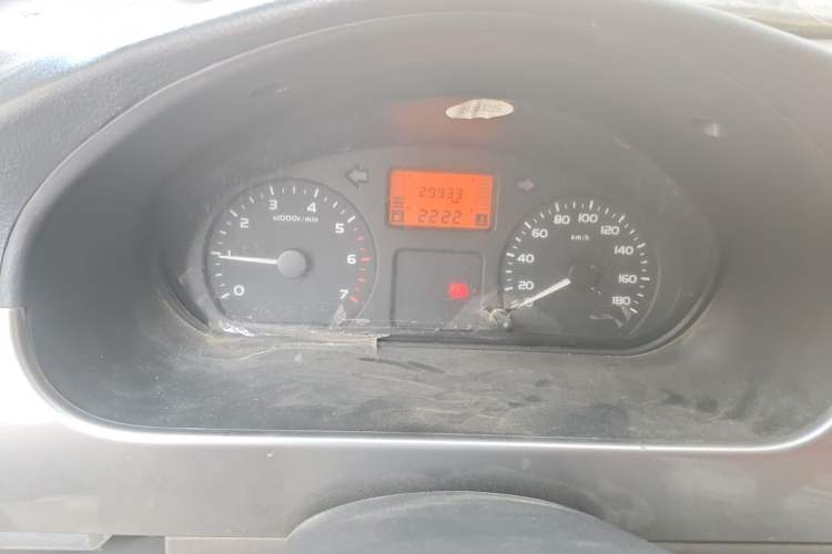 Used Wuling Rongguang 2011 1.2L Base Version Odometer Close Up
