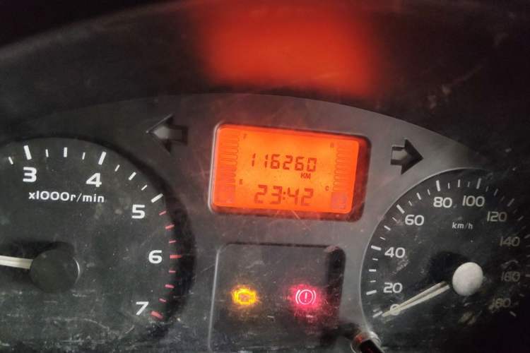 Used Wuling Rongguang 2011 1.2L Base Version Odometer Close Up