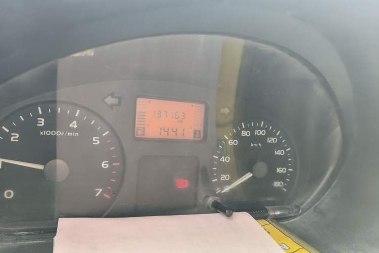 Used Wuling Rongguang 2011 1.2L Base Version Odometer Close Up