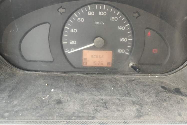 Used Wuling Rongguang 2011 1.2L Base Version Odometer Close Up