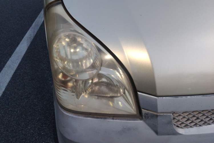 Used Wuling Rongguang 2011 1.2L Base Version Right Front Headlight