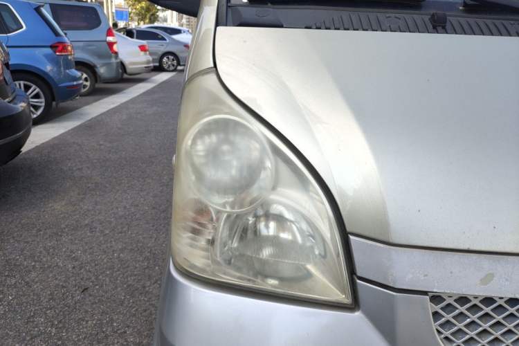 Used Wuling Rongguang 2011 1.2L Base Version Right Front Headlight